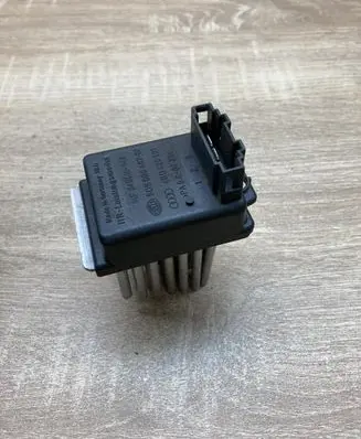 Audi A6 S6 C5 4B Heater blower motor/fan resistor 4B0820521 5DS006467