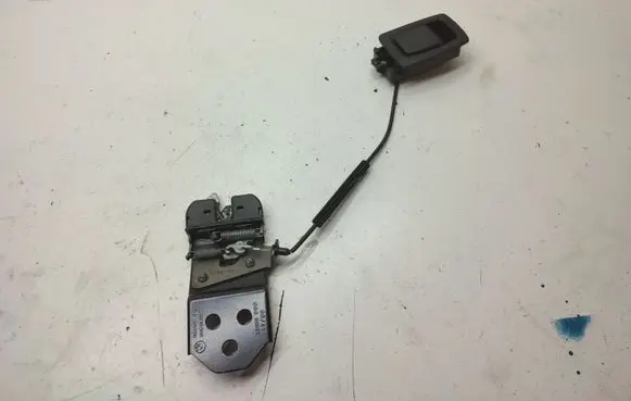BMW 5 GT F07 Seat back rest lock catch 9164445