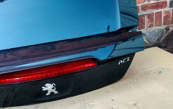 Peugeot RCZ Truck tailgate 
