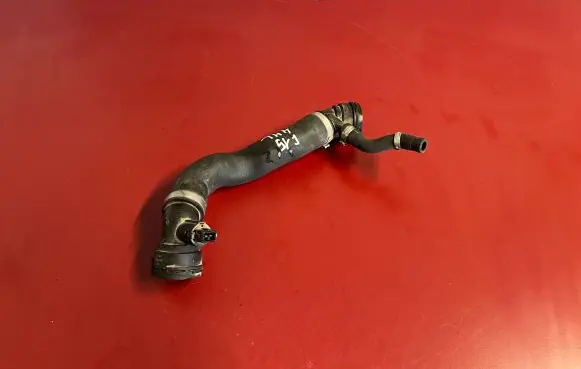 BMW X5 F15 Engine coolant pipe/hose 7576358