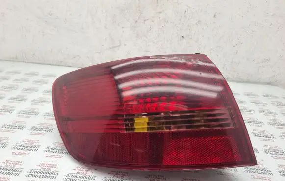 Audi A6 S6 C6 4F Rear/tail lights 89034302