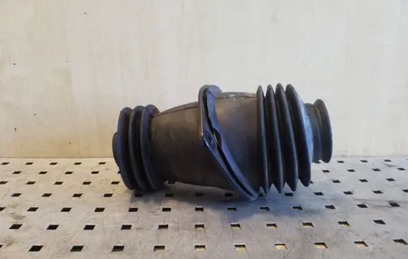 Mercedes-Benz CLS C219 Other engine bay part A2114600796