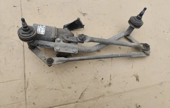 Ford Fiesta Front wiper linkage and motor 2S6T17B571AC 4047452V 1246S
