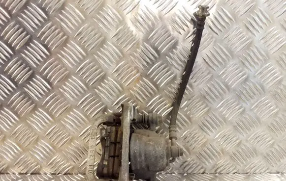 Nissan Qashqai Rear brake caliper