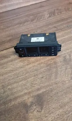 Audi A4 S4 B5 8D Climate control unit 8L0820043D 5HB00760804