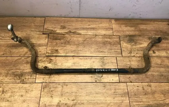 Volkswagen Touareg I Front anti-roll bar/sway bar