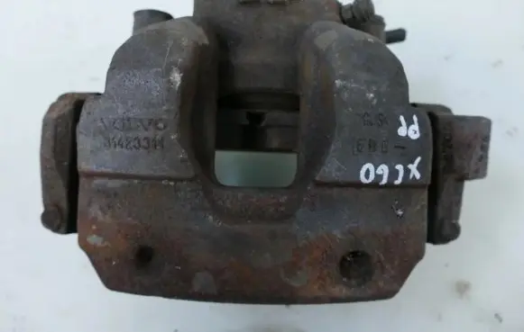 Volvo XC60 Front brake caliper