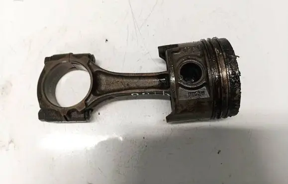 Toyota Picnic Piston with connecting rod 64250