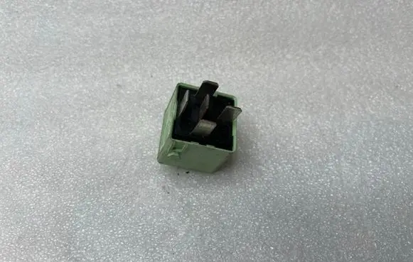 BMW 5 E60 E61 Other relay 8373700 231333595312