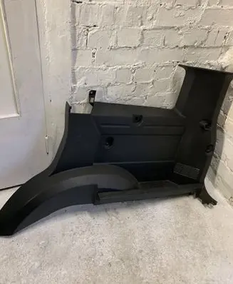 Trunk/boot side trim panel