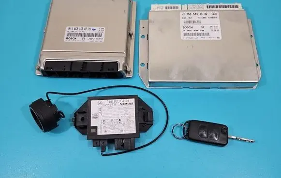 Mercedes-Benz A W168 Engine control unit/module ECU A6681530279 IMPRK1517796