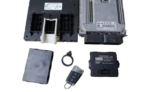 Volkswagen PASSAT B8 Engine ECU kit and lock set 3Q0959435D 5K0953254A