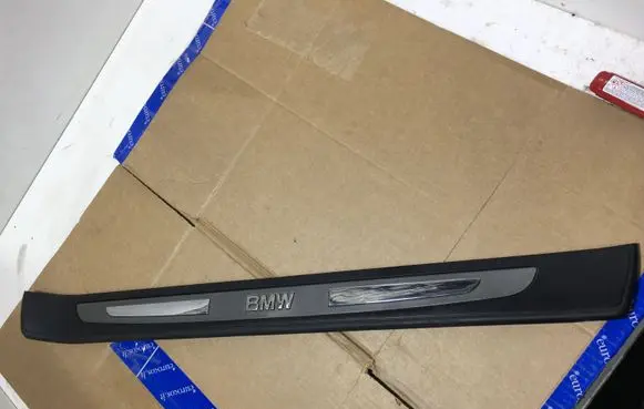 BMW 7 E65 E66 Front sill trim cover 8223552