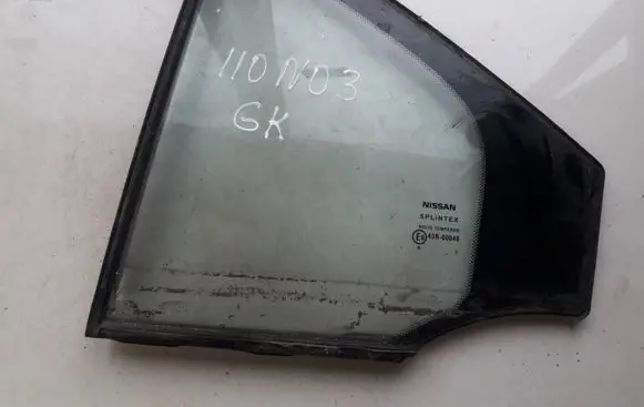 Nissan Primera Rear vent window glass 
