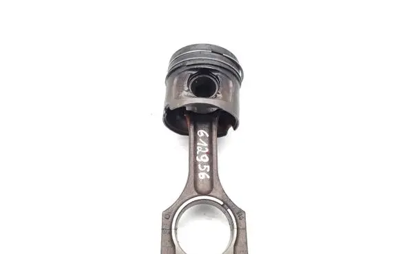 BMW 3 E90 E91 Piston with connecting rod N47D20C