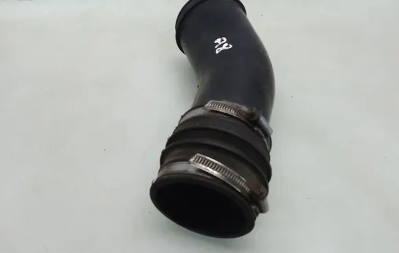 Audi A8 S8 D2 4D Air intake hose/pipe 078129627C