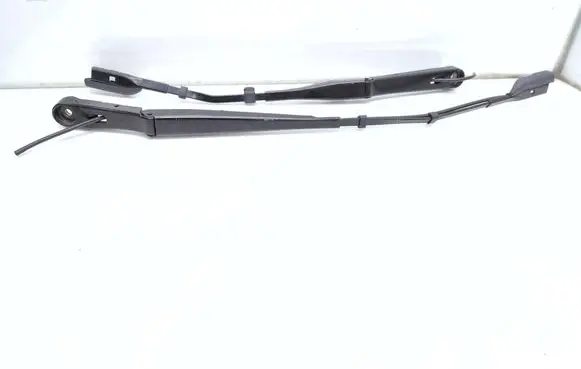 Opel Astra L Front wiper blade arm 9830976980 9830982080