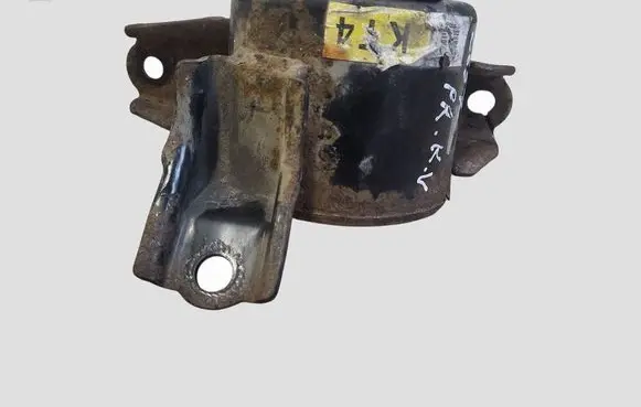 Hyundai ix35 Engine mount bracket