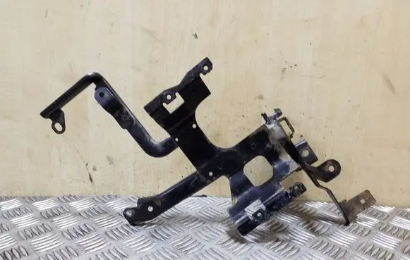 Subaru Outback Other engine bay part