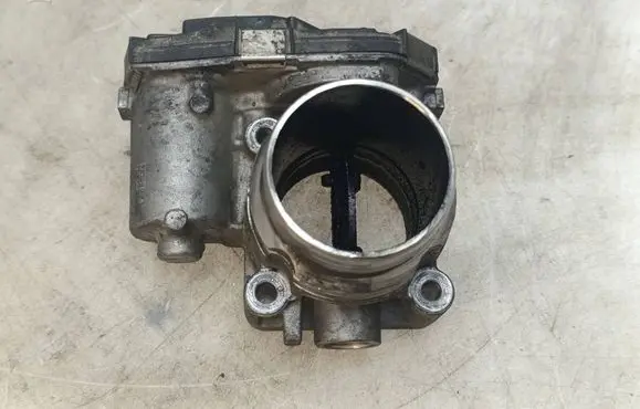 Hyundai Tucson TL Throttle body valve 351002U000 18254000138 A2C39810100