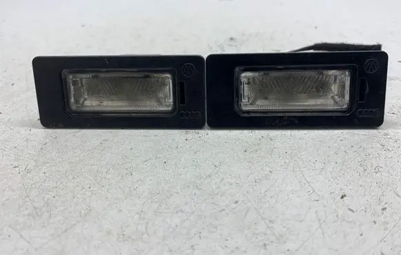 Audi A4 S4 B8 8K Number plate light 8T0943021