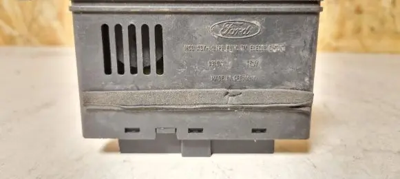 Ford Focus Fuse module 98ag14k150ad