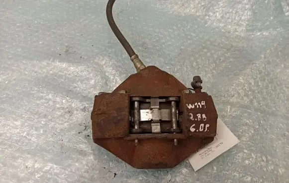 Mercedes-Benz 250 280 C CE W114 Rear brake caliper