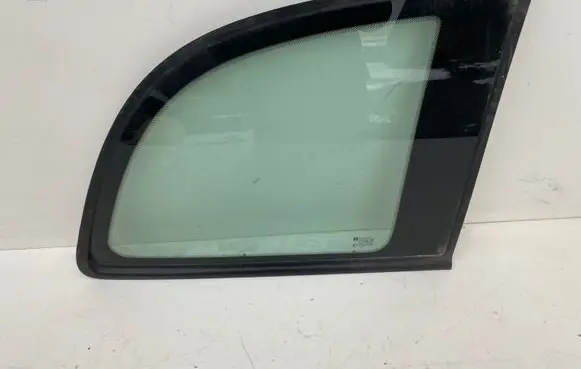 Opel Zafira A Rear side window
