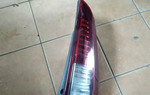 Renault Espace - Grand espace IV Rear/tail lights 8200394724