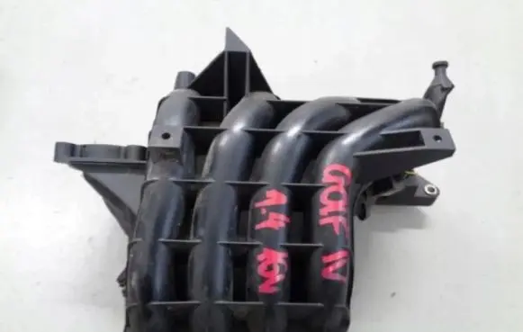 Volkswagen Golf IV Intake manifold