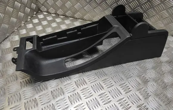 BMW 3 E46 Center console 8213680 72758417
