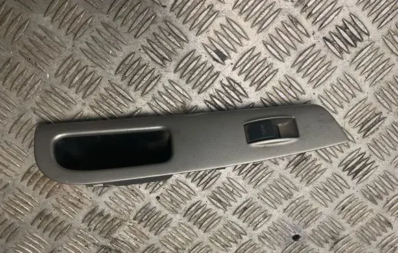 Toyota Corolla E120 E130 Electric window control switch