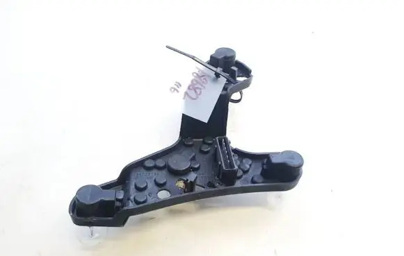 Toyota Avensis T250 Tail light bulb cover holder 89028786