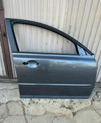Volvo S40 Front door