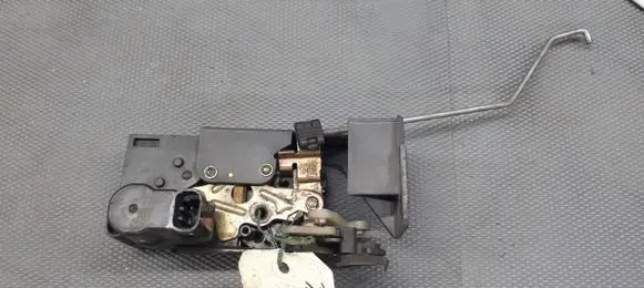 Alfa Romeo 156 Sliding door lock 16828898