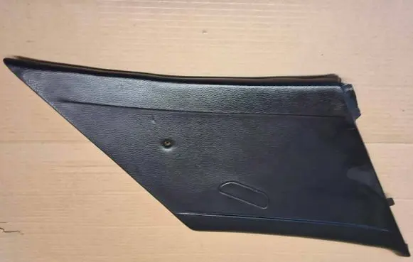Mercedes-Benz 280 450 W116 (C) pillar trim