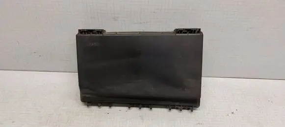 Opel Zafira B Fuse box cover 13125865