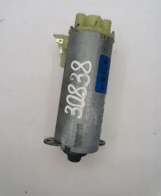 Mercedes-Benz S W220 Seat adjustment motor 2208201542 0130002568