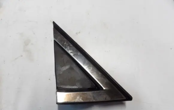 Renault Clio V Fender trim (molding)