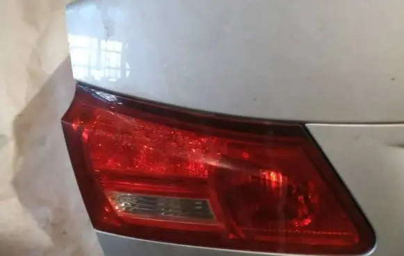 Lexus IS 220D-250-350 Tailgate rear/tail lights