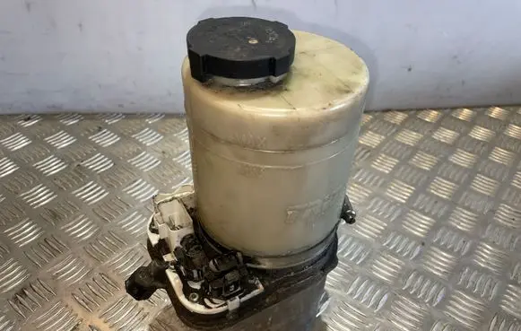 Opel Vectra C Power steering pump 