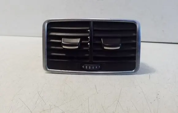 Audi A6 S6 C6 4F Rear air vent grill 4F0819203C