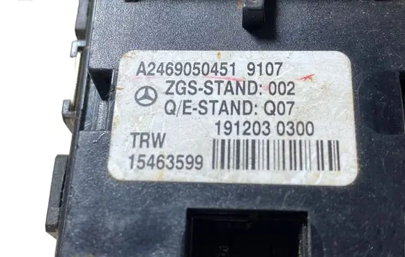 Mercedes-Benz A W176 Hand parking brake switch A2469050451