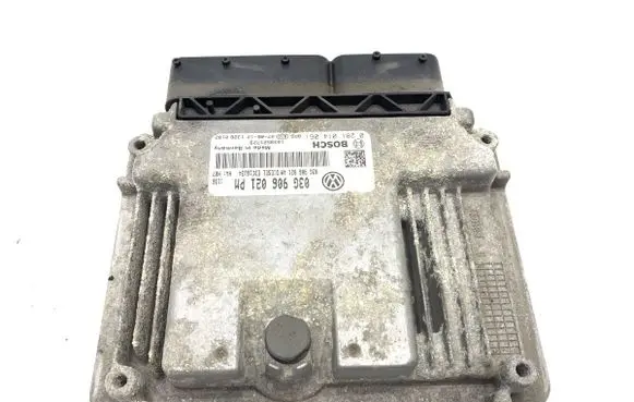 Volkswagen Golf V Engine control unit/module ECU