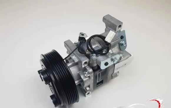 Mazda 3 I Air conditioning (A/C) compressor (pump) H12A1AG4DY