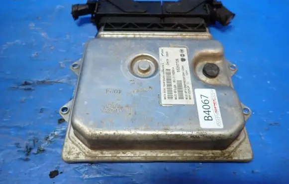 Fiat Fiorino Engine control unit/module 55257726
