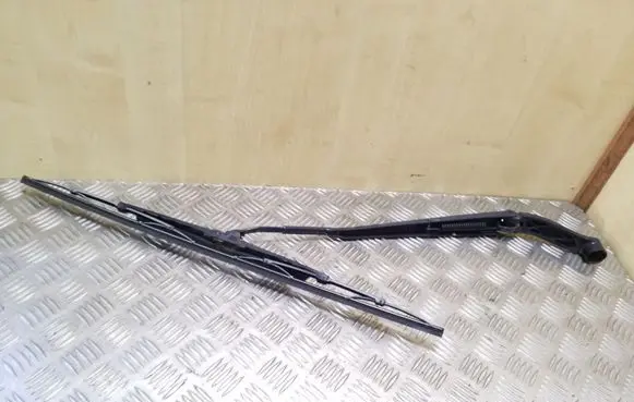 Mazda 3 II Front wiper blade arm
