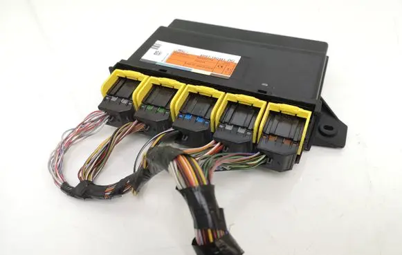 Ford Focus Comfort/convenience module 8M5T19G481AG