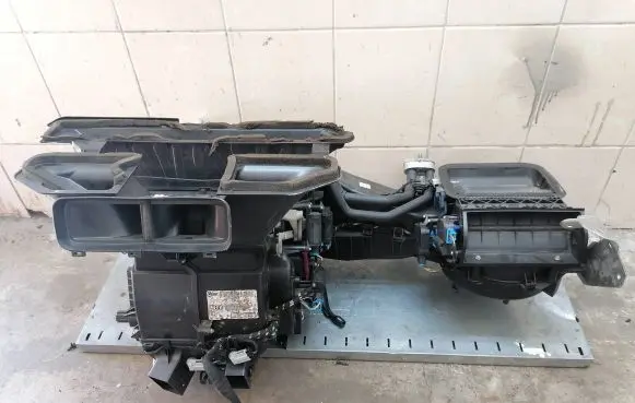 Audi A4 S4 B7 8E 8H Interior heater climate box assembly 8E1820005J H56LACRRTC
