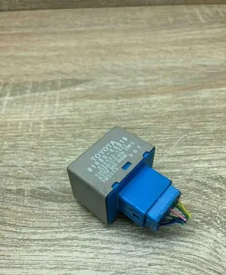Toyota Prius (NHW20) Other relay 8198046010 0665005531 WithPlug